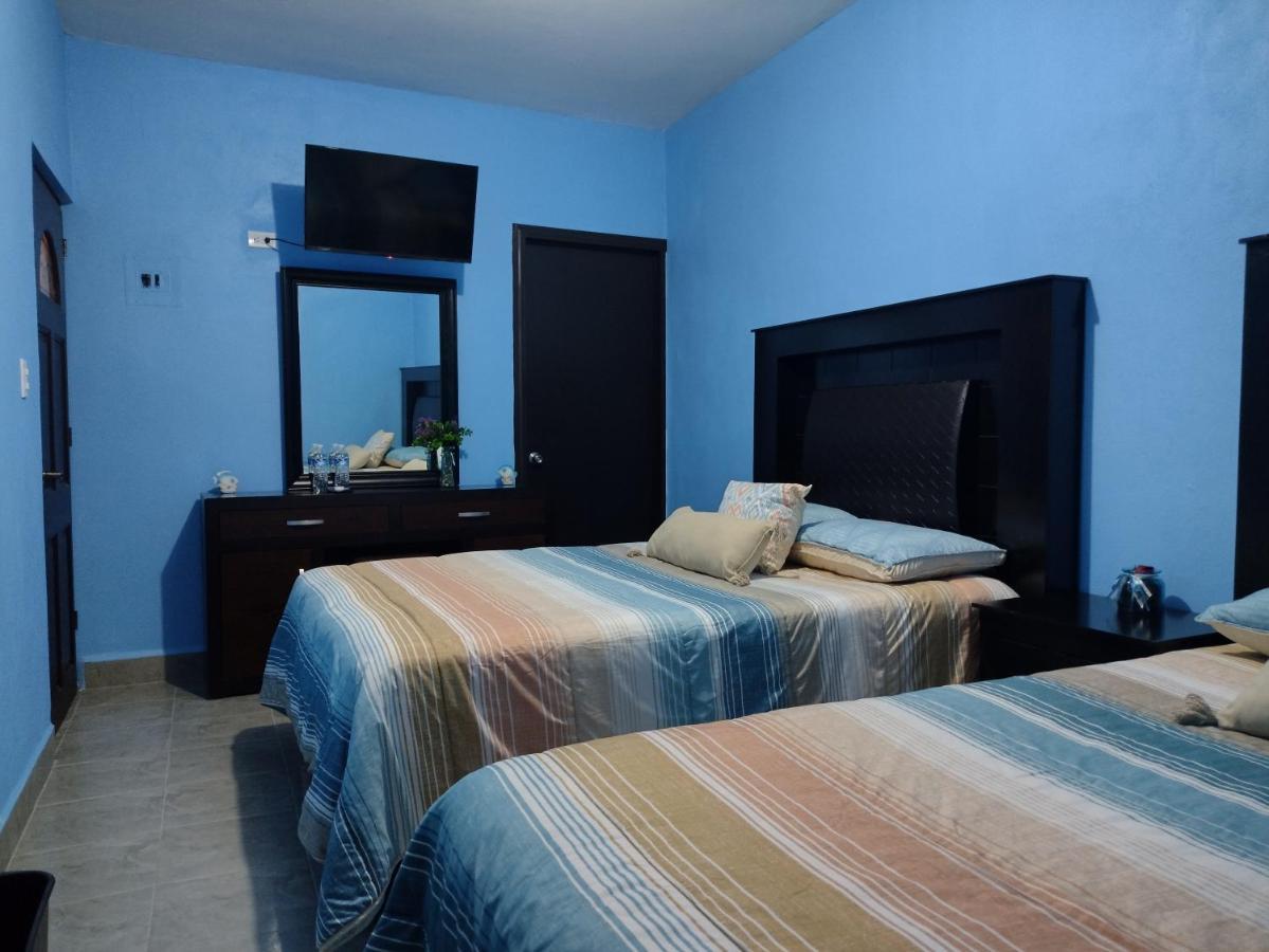 Hotel Prado'S Puerto San Carlos ภายนอก รูปภาพ