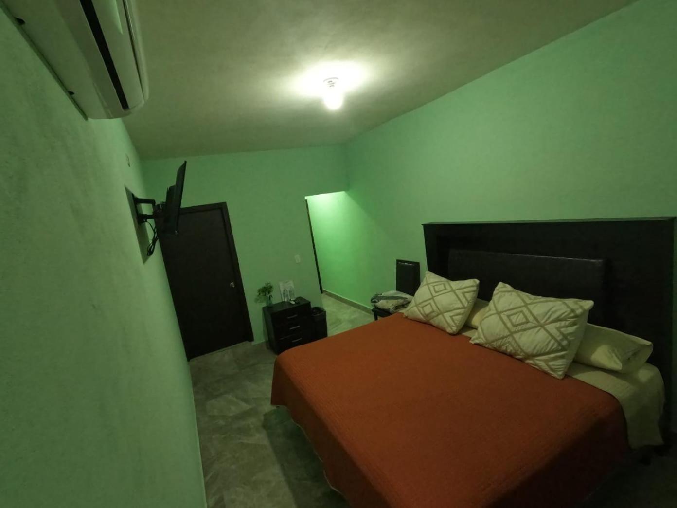 Hotel Prado'S Puerto San Carlos ภายนอก รูปภาพ
